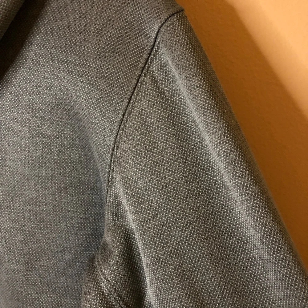 Nike Therma fit Iowa Hawkeyes Hoodie Sweatshirt Grey Size‎ small